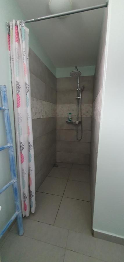 "Chez Claudia "Charmant Logement Avec Jacuzzi Privatif En Toute Intimite Sur Belle Terrasse Exterieure En Bois Et Piscine Courcelles Ngoại thất bức ảnh