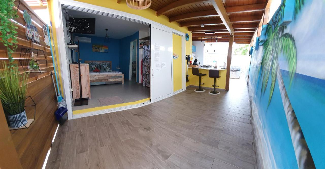 "Chez Claudia "Charmant Logement Avec Jacuzzi Privatif En Toute Intimite Sur Belle Terrasse Exterieure En Bois Et Piscine Courcelles Ngoại thất bức ảnh